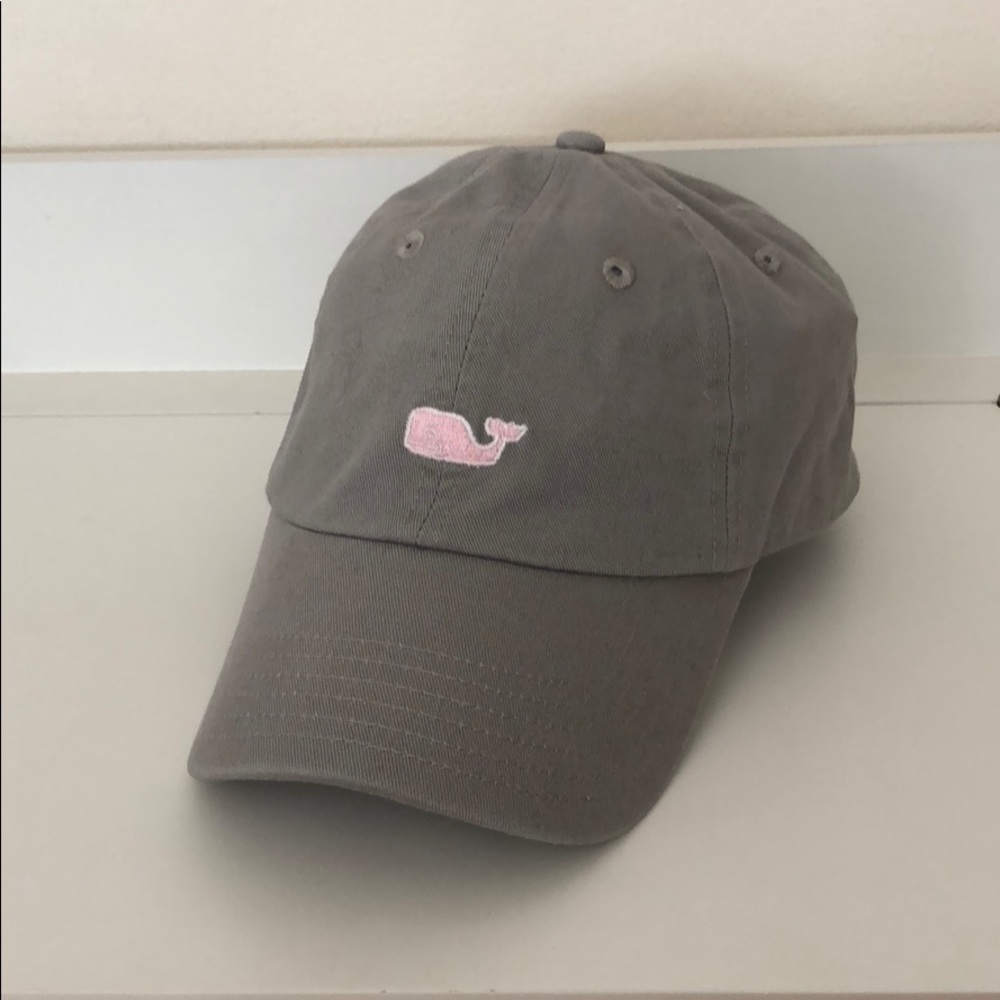 New without tags gray vineyard vines hat